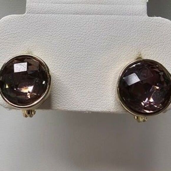 JJG Smoky Grey Faceted Cut Clip-on Gold Tone Earrings 1/2"L - Picture 2 of 4